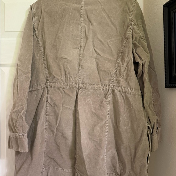 JJill stretch corduroy coat, EUC size M - Picture 7 of 8
